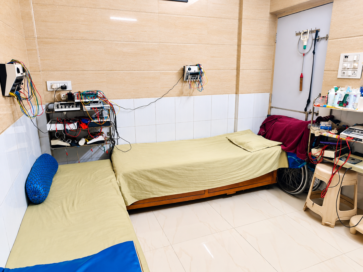 Modern physiotherapy and sterile acupuncture facility