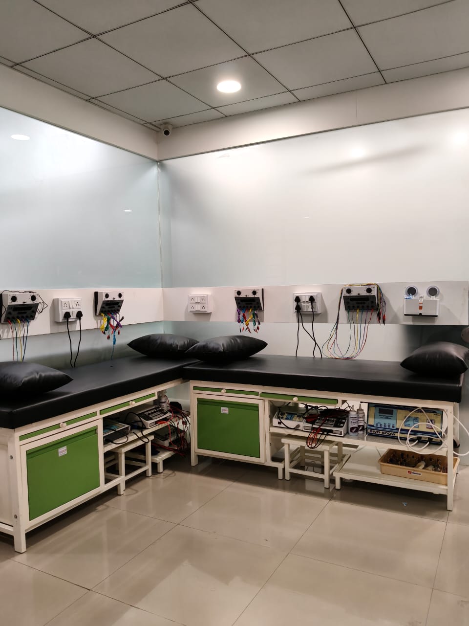 Clinical consultation and therapy evaluation suite at Surat