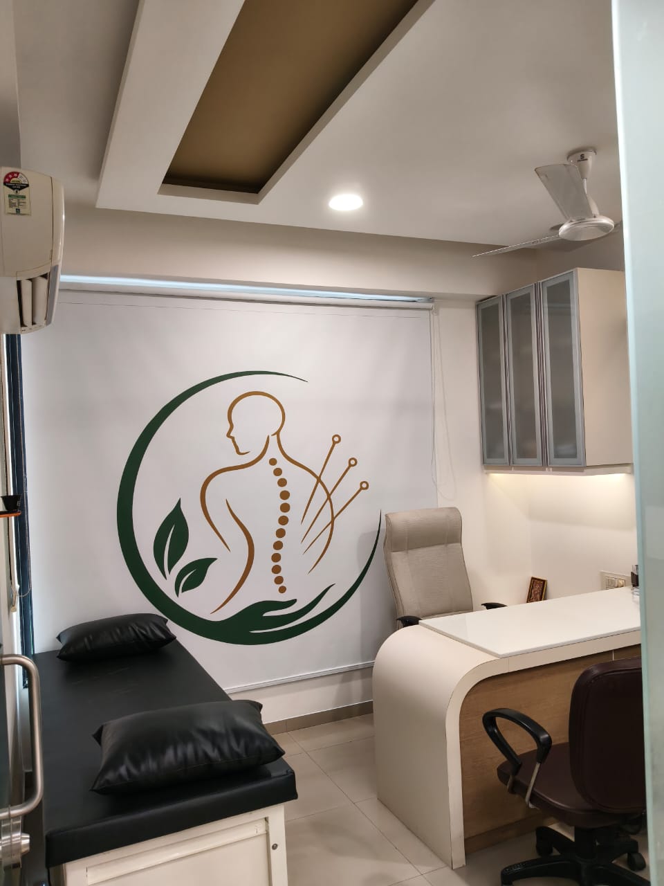 Targeted spine mobilization and musculoskeletal recovery area